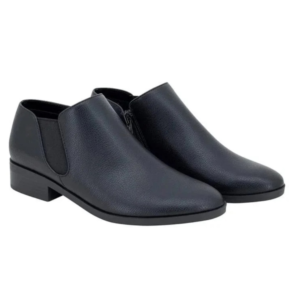 New! Never Worn Sammy Kensie Black Short Boot Side Zip Pointed Toe Shoes 9